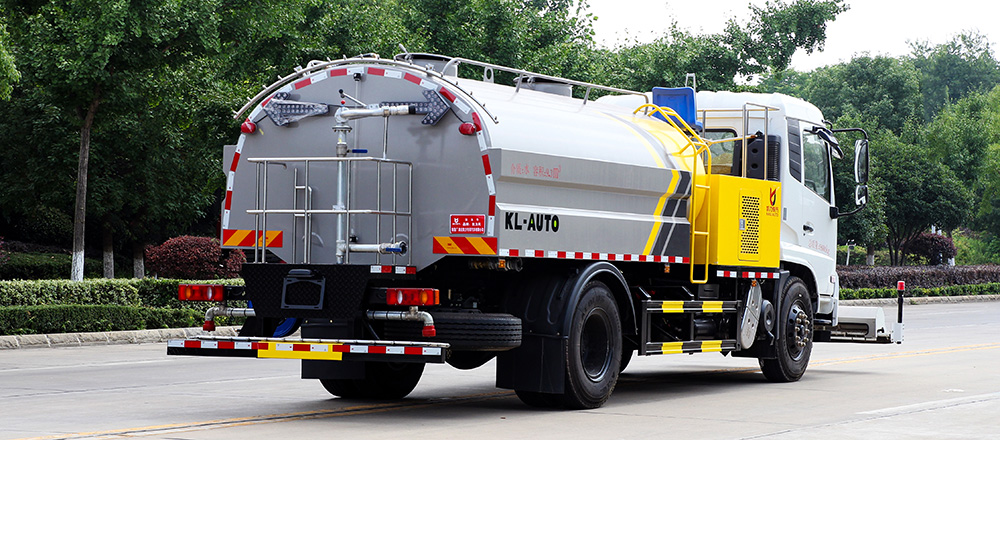 天锦路面养护车图5