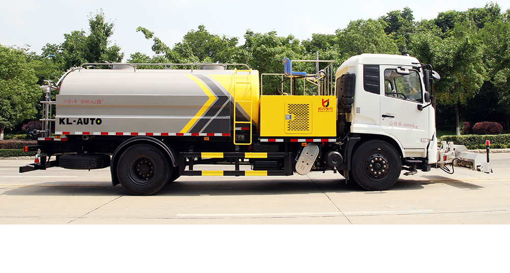 天锦路面养护车图3