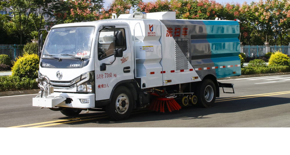 东风小多利卡洗扫车图2